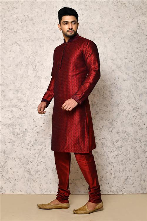 https://media.vinhemfashion.com/Images/RajsahiVol5BVLS478ZN4THVB0PO/image/designer